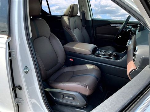 Used 2025 Honda Pilot Elite image 32