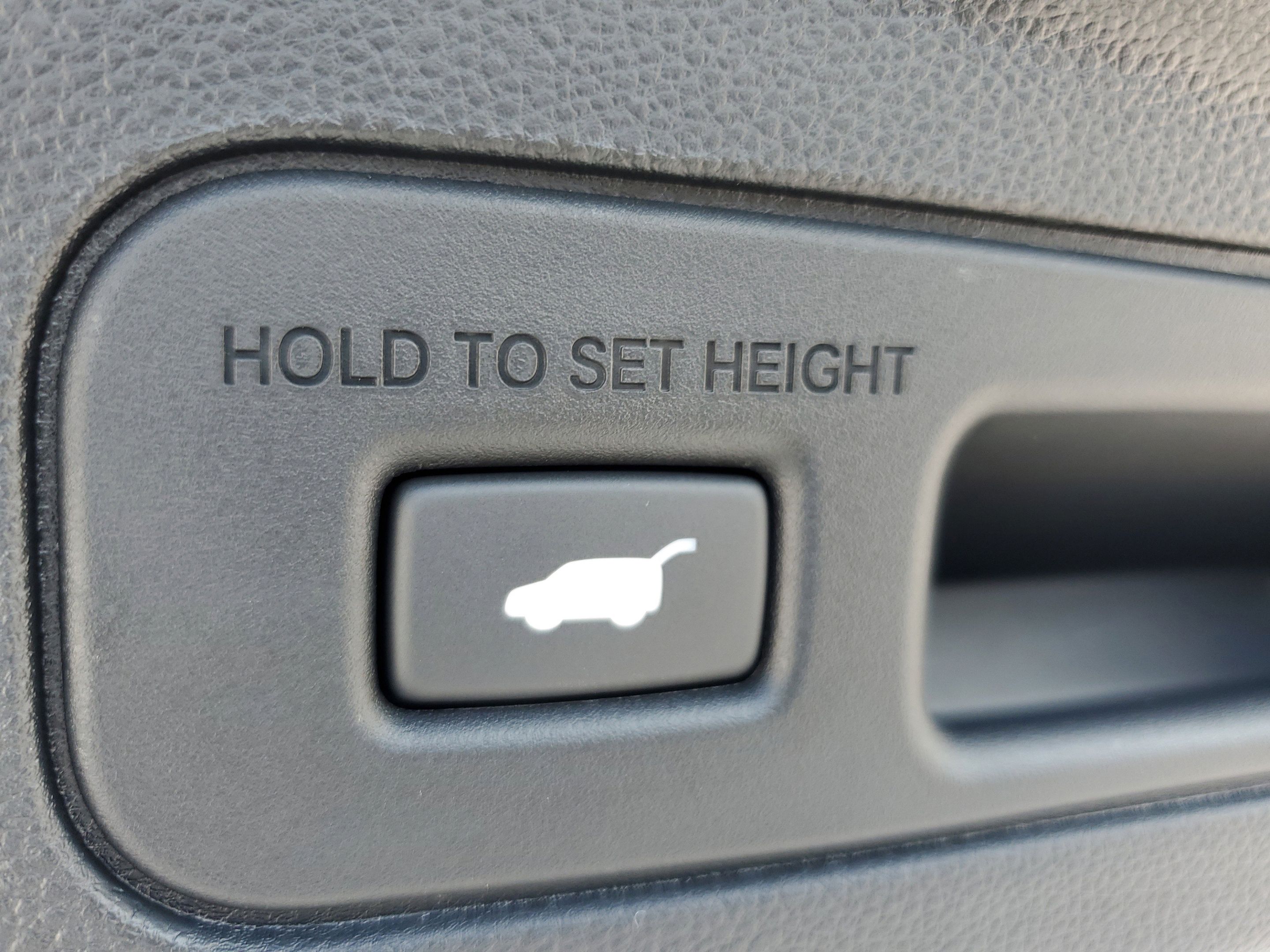Certified 2026 Acura MDX w/ Technology Package FWD image 10