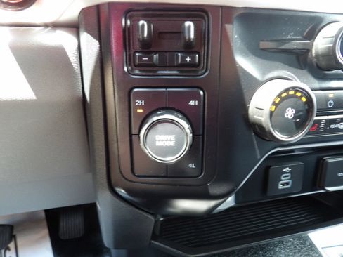Used 2024 Ford F550 4x4 Crew Cab Super Duty w/ XLT Value Package image 23