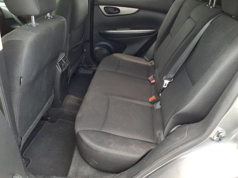 Used 2019 Nissan Rogue Sport S w/ Appearance Package FWD image 21