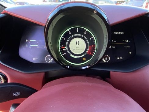 Used 2022 Aston Martin V8 Vantage Roadster image 11