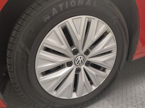 Used 2019 Volkswagen Jetta S w/ Driver Assistance Package image 31