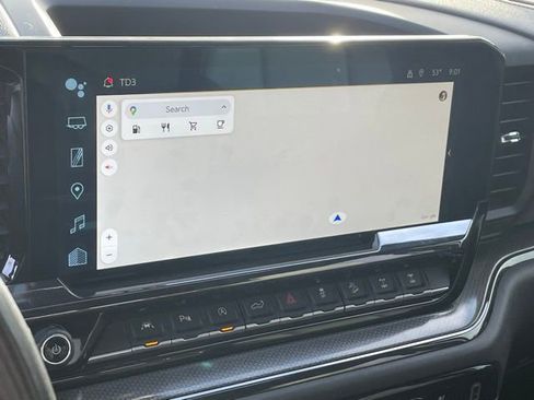 Used 2022 Chevrolet Silverado 1500 ZR2 w/ Technology Package image 17