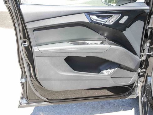 Used 2023 Audi Q4 e-tron Premium Plus w/ Premium Plus image 22