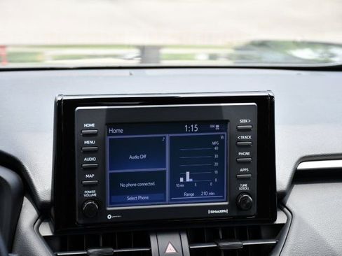 Used 2021 Toyota RAV4 XLE AWD/4WD image 27