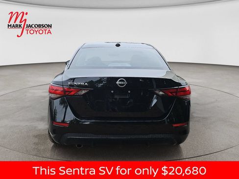 Used 2025 Nissan Sentra SV FWD image 11