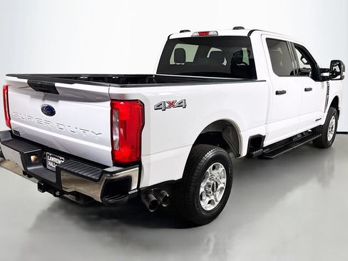 Used 2025 Ford F250 XLT AWD/4WD image 4