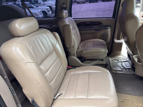 Used 2004 Ford Excursion Limited AWD/4WD image 19