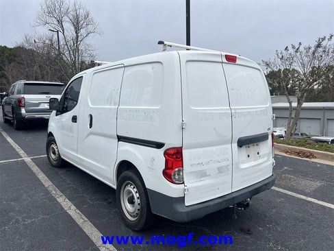 Used 2016 Nissan NV200 SV image 2