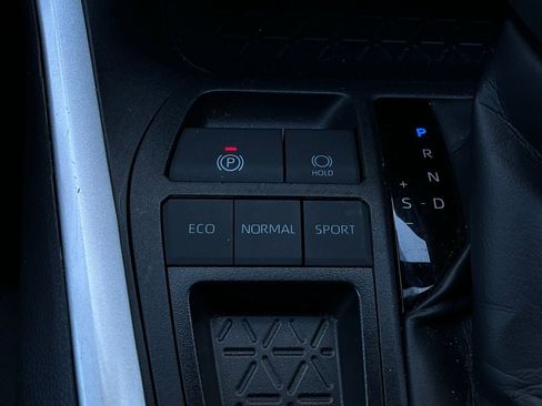 Used 2025 Toyota RAV4 XLE w/ Weather Package image 24