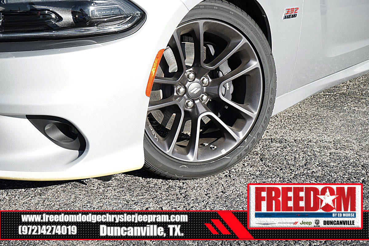New 2023 Dodge Charger Scat Pack w/ Plus Group RWD image 9