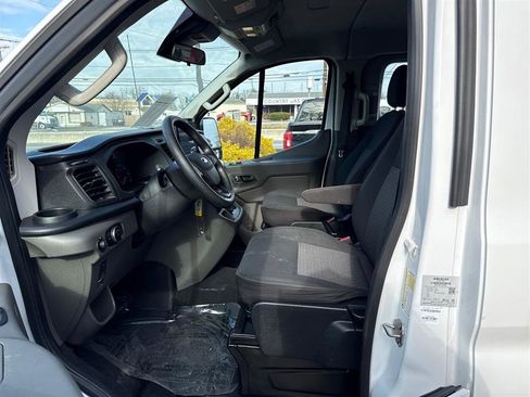 Used 2022 Ford Transit 350 XLT image 34