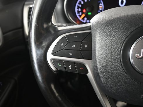 Used 2021 Jeep Grand Cherokee Laredo X image 34