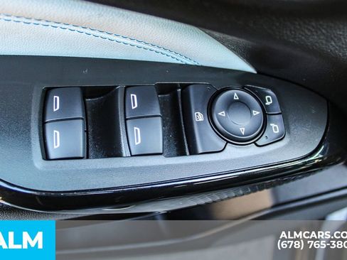 Used 2025 Chevrolet Trax LT w/ LT Convenience Package image 39