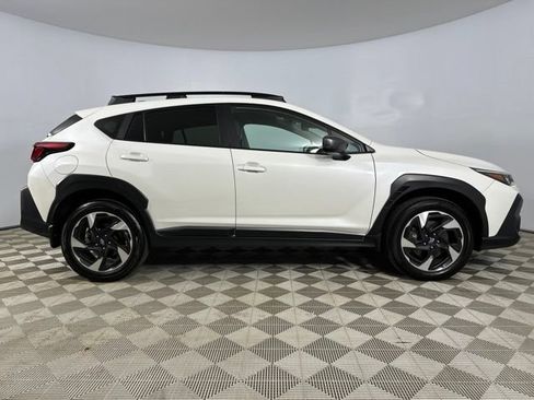 Used 2024 Subaru Crosstrek 2.5i Limited AWD/4WD image 8