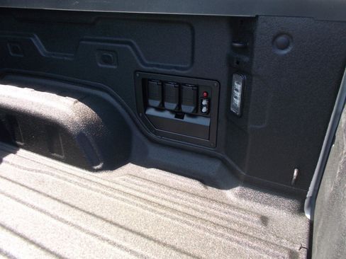 New 2025 GMC Sierra EV Denali image 6