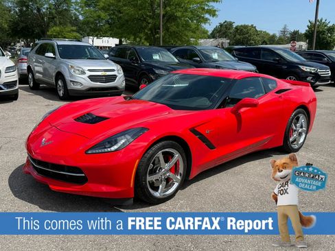 Used 2015 Chevrolet Corvette Stingray Coupe w/ Battery Protection Package RWD image 1