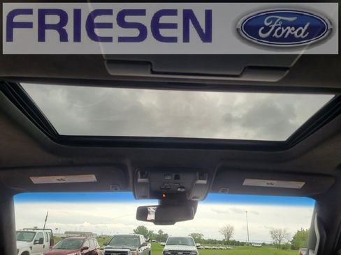 Used 2016 Cadillac Escalade ESV Platinum image 22