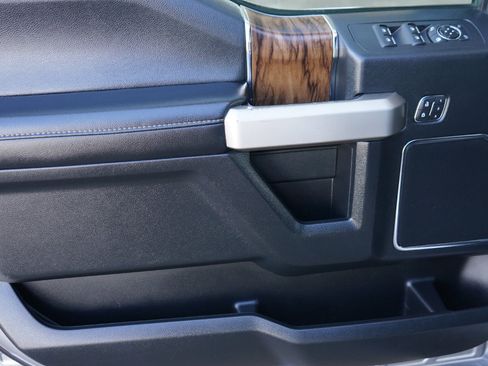 Used 2020 Ford F150 Lariat w/ Equipment Group 502A Luxury image 9