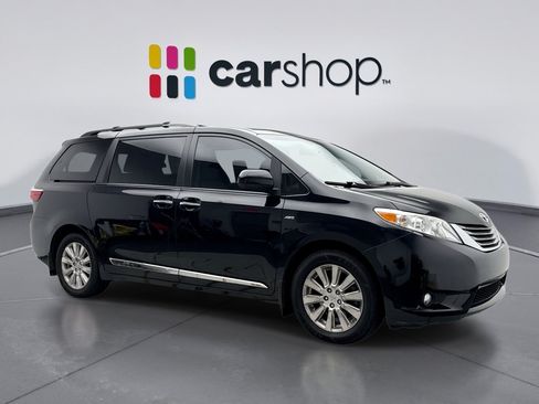 Used 2017 Toyota Sienna XLE Premium w/ Protection Package AWD/4WD image 7