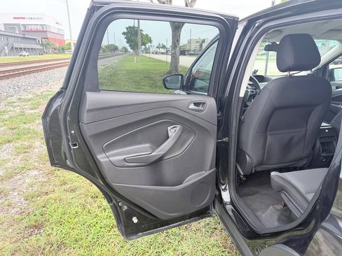 Used 2014 Ford Escape SE FWD image 12