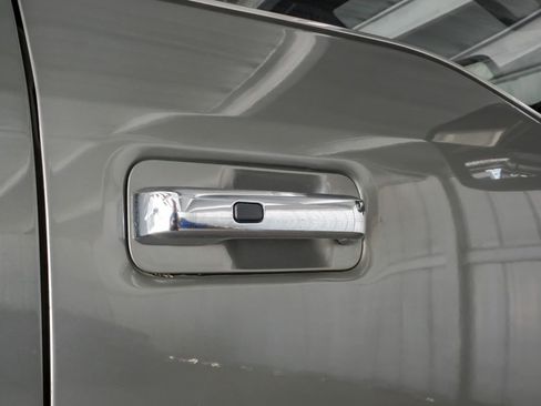 Used 2019 Ford F250 Platinum w/ Platinum Ultimate Package image 41