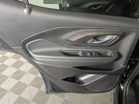 Certified 2024 GMC Terrain SLE image 27