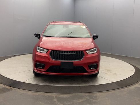 New 2026 Chrysler Pacifica Select w/ S Appearance Package image 8