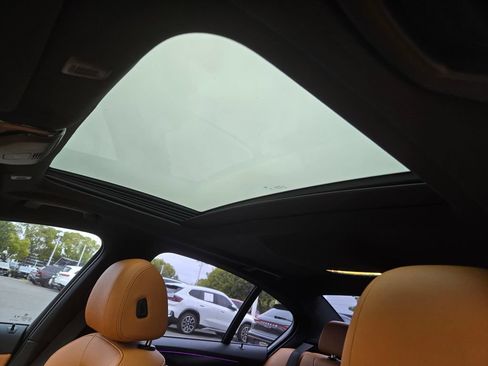 Used 2023 BMW 530e w/ M Sport Package RWD image 20