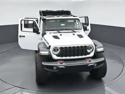 Used 2024 Jeep Wrangler Unlimited Rubicon AWD/4WD image 57