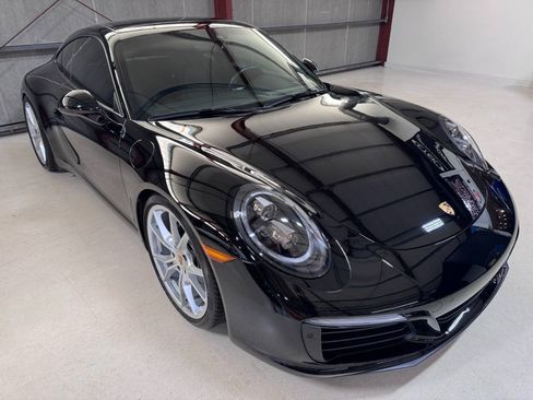 Used 2019 Porsche 911 Carrera image 16