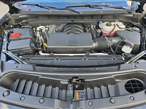 Certified 2024 Chevrolet Suburban RST image 36