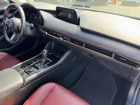 Used 2023 MAZDA MAZDA3 s image 7