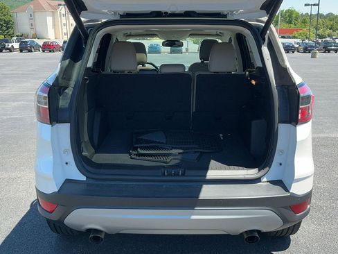 Used 2018 Ford Escape Titanium w/ Ford Safe & Smart Package AWD/4WD image 9