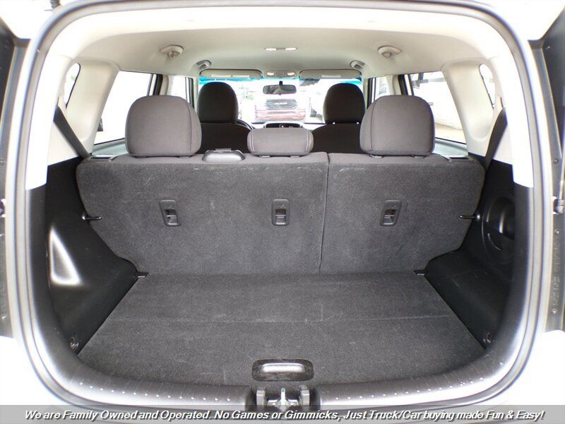 Used 2016 Kia Soul FWD image 9