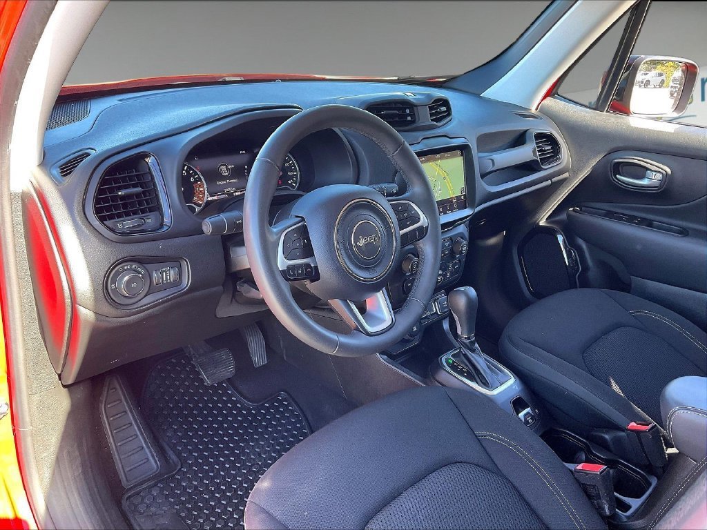 Used 2023 Jeep Renegade Altitude AWD/4WD image 8
