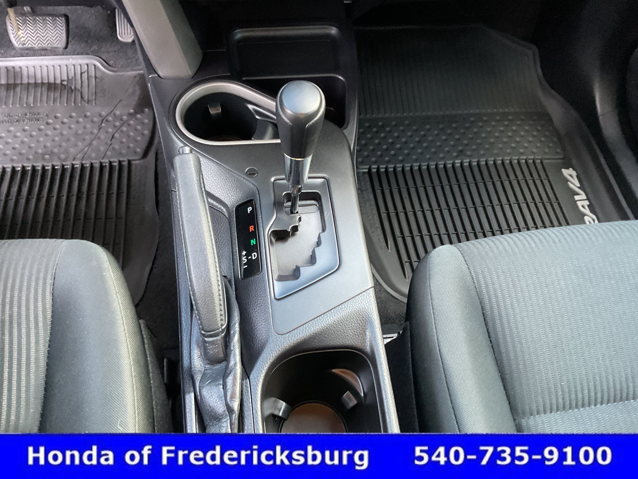 Used 2017 Toyota RAV4 LE AWD/4WD image 37