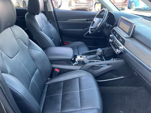 Certified 2022 Kia Telluride EX w/ EX Premium Package image 23