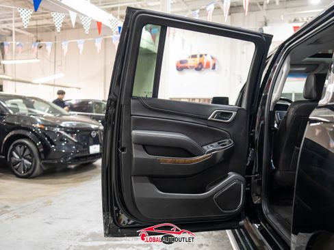 Used 2019 GMC Yukon XL Denali w/ Denali Ultimate Package image 45