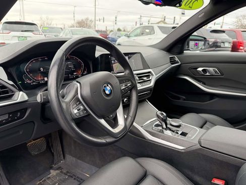 Used 2019 BMW 330i xDrive Sedan w/ Premium Package image 25
