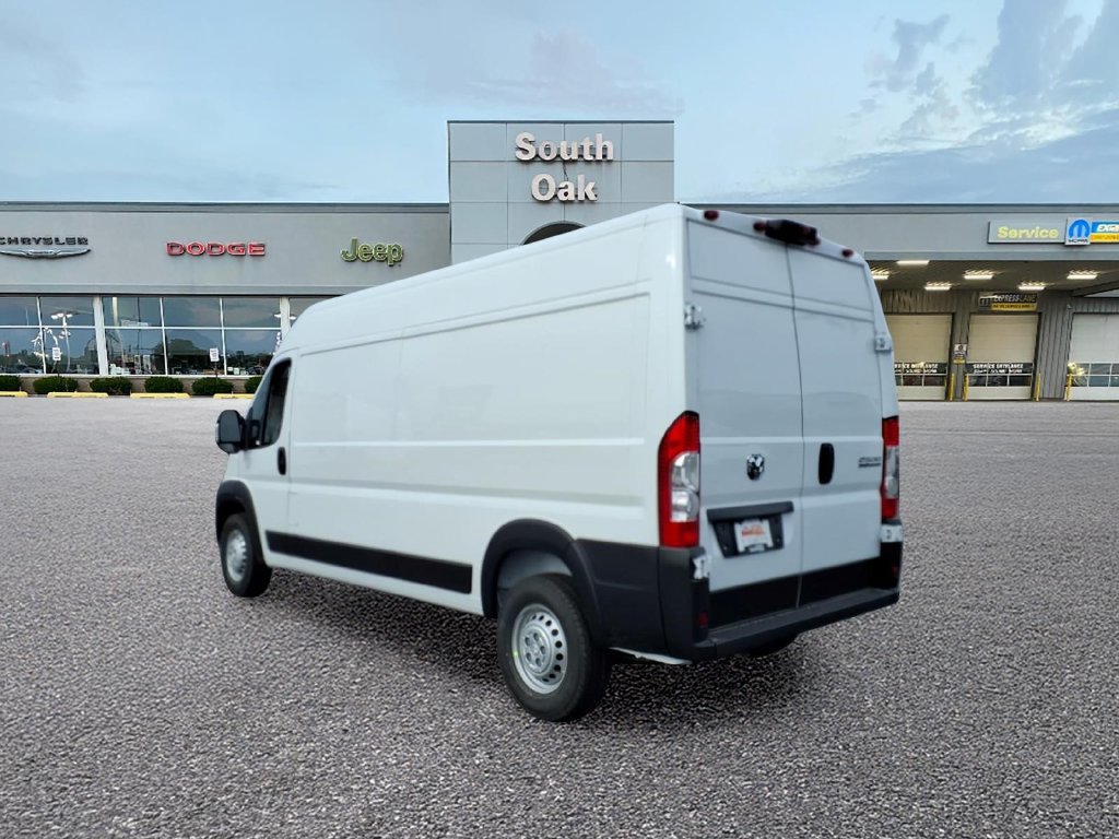 New 2026 RAM ProMaster 2500 w/ Convenience Group FWD image 3