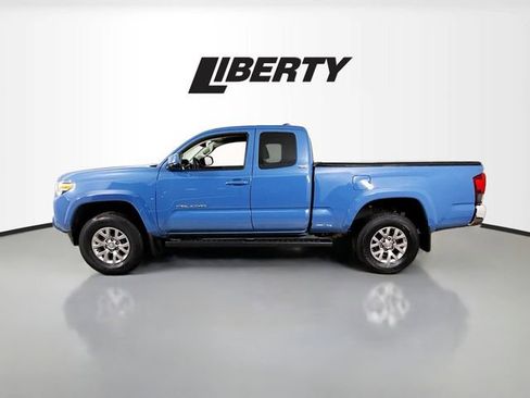 Used 2019 Toyota Tacoma SR5 image 4