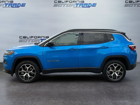 Used 2025 Jeep Compass Limited AWD/4WD image 8