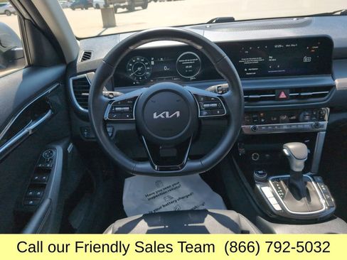 Used 2024 Kia Seltos SX w/ SX Sunroof Package AWD/4WD image 16