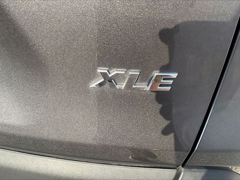 Used 2024 Toyota RAV4 XLE Premium FWD image 10