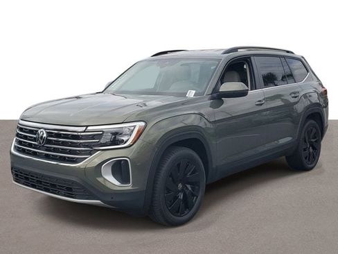 New 2026 Volkswagen Atlas SE FWD image 2