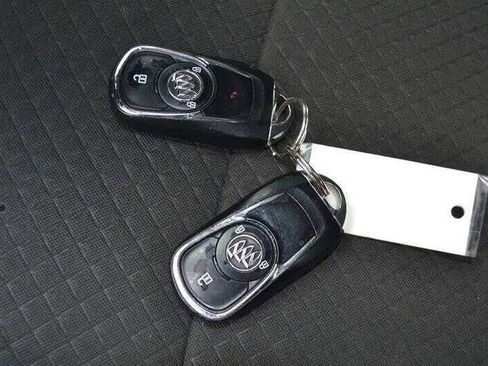 Used 2017 Buick Encore Preferred image 35