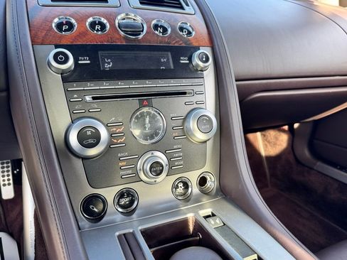 Used 2010 Aston Martin DB9 Volante image 15