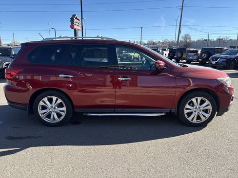 Used 2018 Nissan Pathfinder SL w/ SL Premium Package image 6