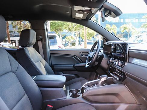 Used 2023 Chevrolet Colorado LT w/ LT Convenience Package II image 12